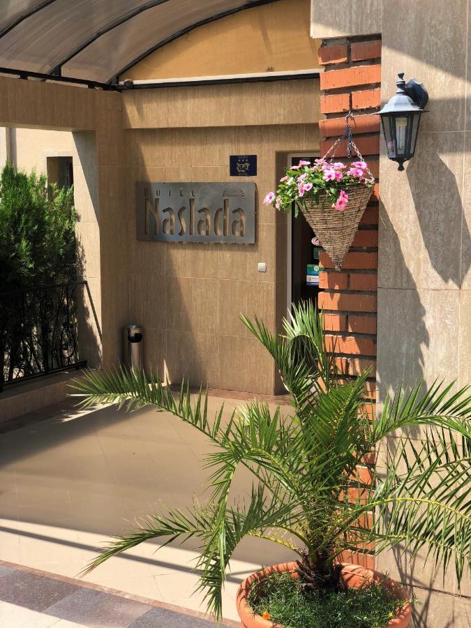 Hotel Naslada بالشيك المظهر الخارجي الصورة