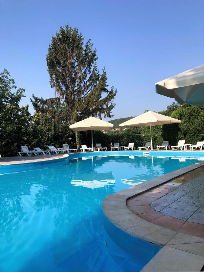 Hotel Naslada بالشيك المظهر الخارجي الصورة