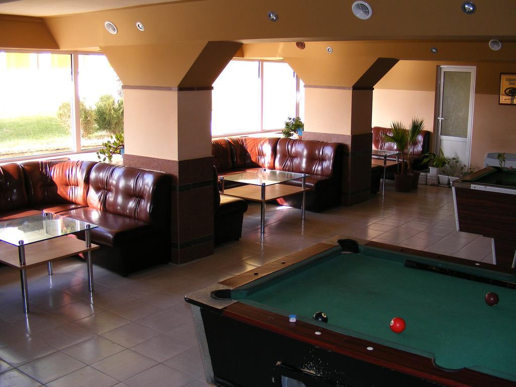 Hotel Naslada بالشيك المظهر الخارجي الصورة